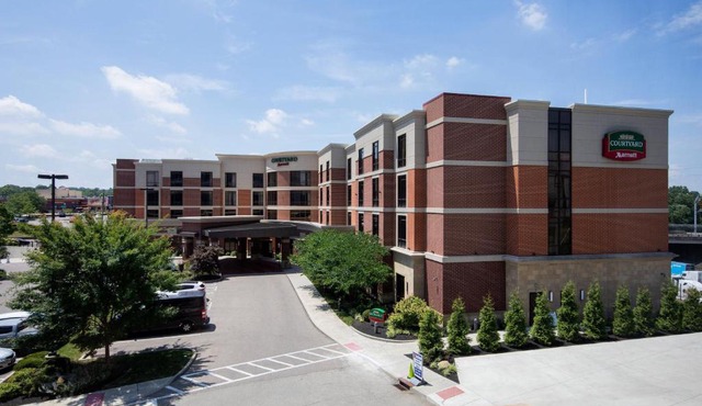 Courtyard by Marriott Cincinnati Midtown/Rookwood