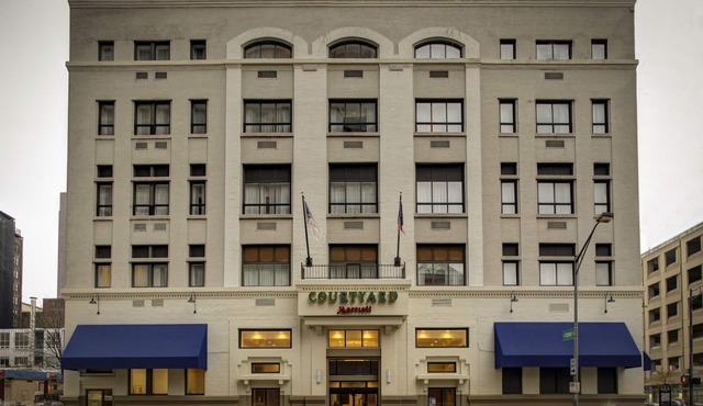 Courtyard by Marriott Columbus Downtown