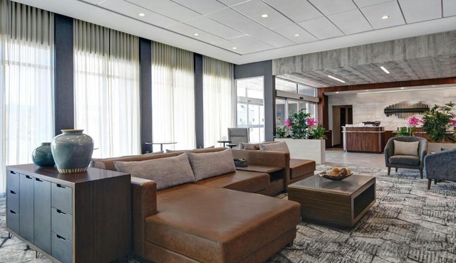Courtyard by Marriott Hamilton