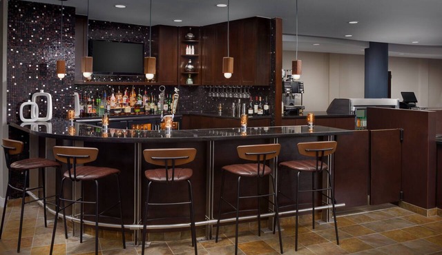 Courtyard by Marriott Keene Downtown