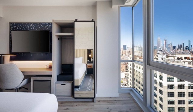 Courtyard by Marriott New York Manhattan/SoHo