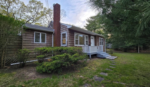 Cozy 2-bedroom house in charming East Hampton/The Springs