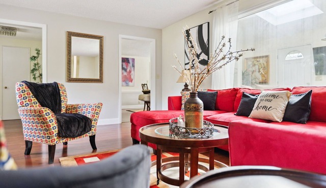 Cozy 4 Bedroom West Hartford House