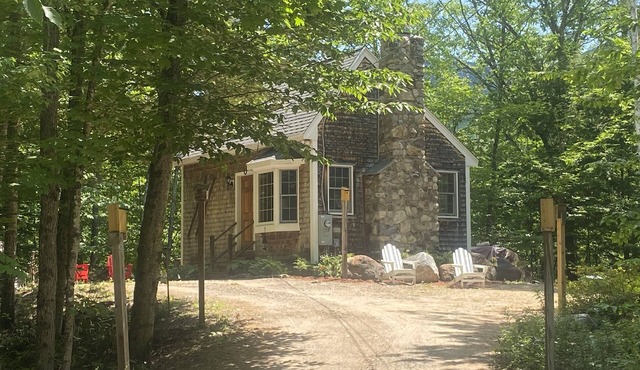 Cozy and Private Cabin on Almost 2 Acres w/Stone Fireplace in White Mountains