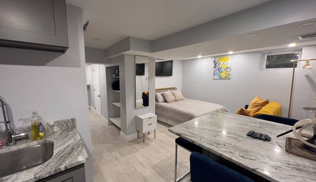 Cozy basement/studio apartment with kitchenette and bathroom!