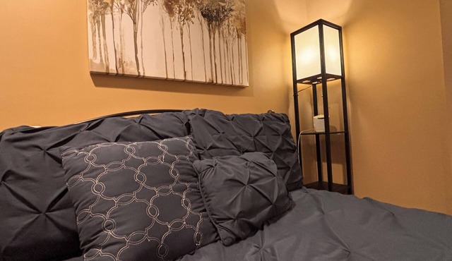 Cozy Basement Studio Suite in Nashville's Quiet Inglewood