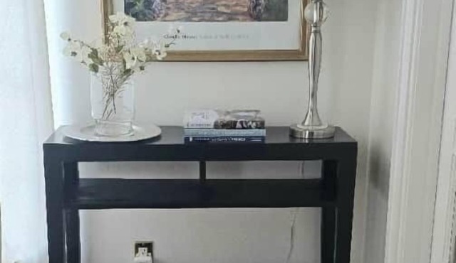 Cozy Bethpage Hideaway