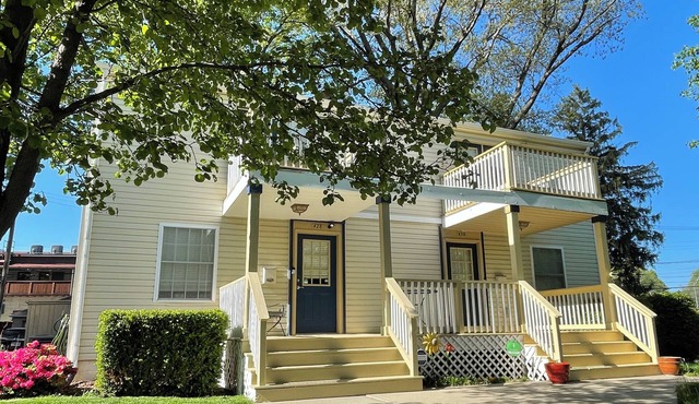 Cozy Brookside Home in the Heart of Kansas City!