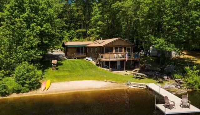 Cozy Cabin on Private Lakeside Beach