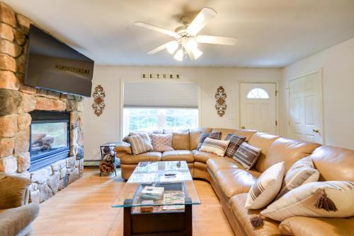 Cozy Campton Home: 10 Mi to Tenney Mountain Resort