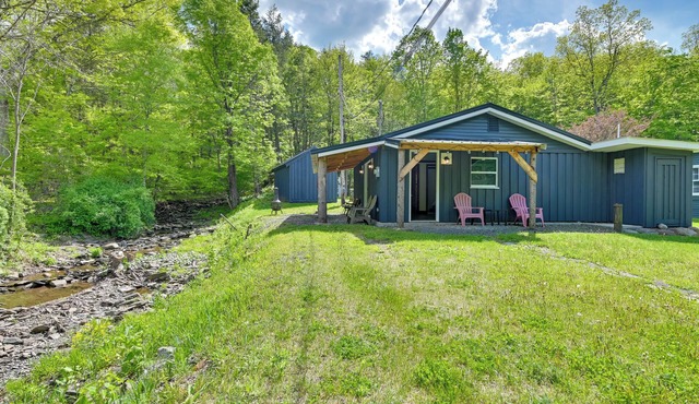 Cozy Catskills Cabin - 12 Mi to Windham Mountain!
