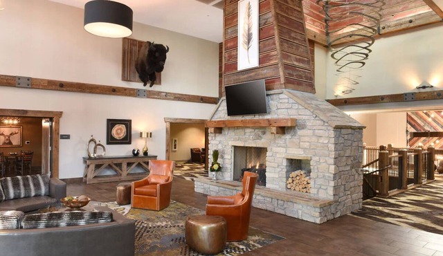 Cozy Comfort for Family: Pet-friendly Stay w/Rustic Vibes | 3 Units