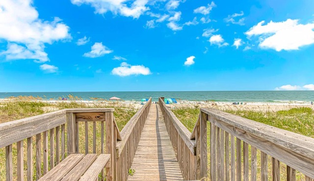Cozy Condo, Beach Access, Dock, Pool, Sunsets