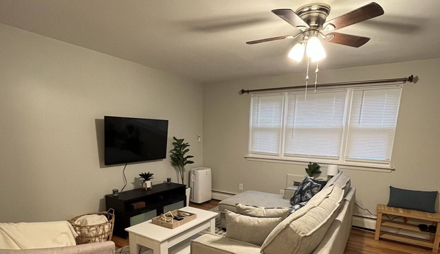 Cozy condo in heart of CT