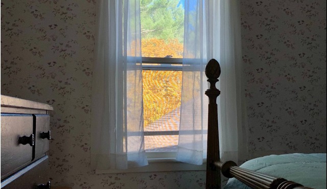 Cozy Farmhouse Retreat - Judy’s Room