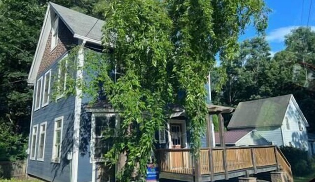 Cozy home in Brattleboro