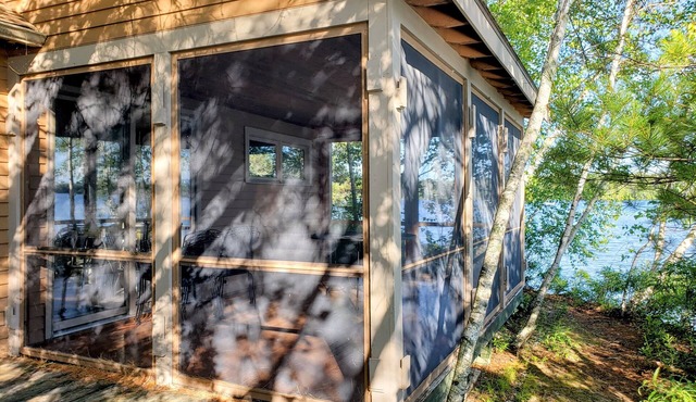 Cozy Lake Winnipesaukee Camp on Braun Bay with spectacular views