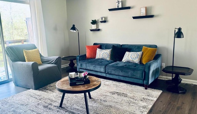 Cozy Modern Stay Near Pro Football Hall of Fame And CAK Airport