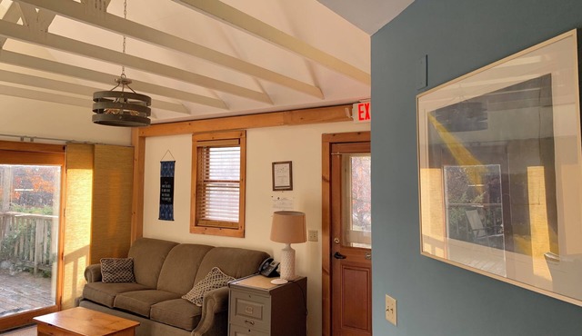 Cozy Retreat in the Berkshires - Apple Room in Orchard Guest House