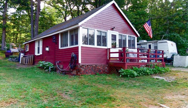 Cozy Sebago Basin Cabin