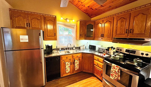 Cozy side-by-side 1 bed 1 bath Apartment - Relaxing Getaway