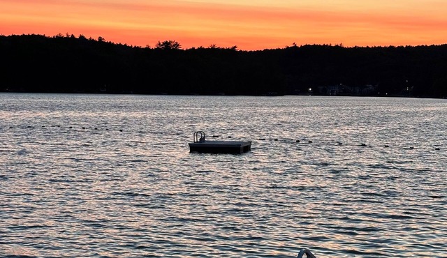 Cozy Summer rental in a gated community campground on Lake Winnisquam