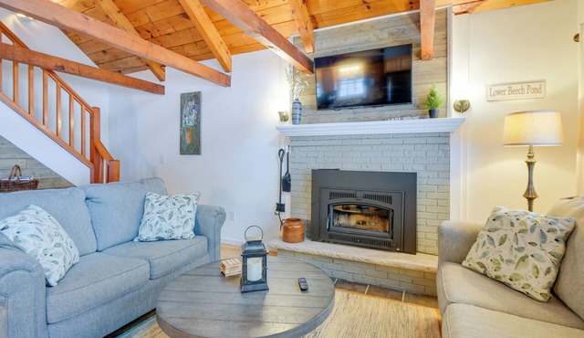 Cozy Tuftonboro Escape: Steps to Private Beaches!