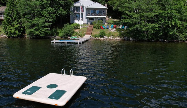Crescent Lake Lakefront gorgeous sunsets, outdoor firepit , big dock, swim float