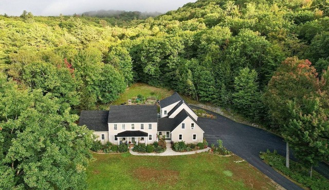 Dartmouth /Lake Sunapee Region