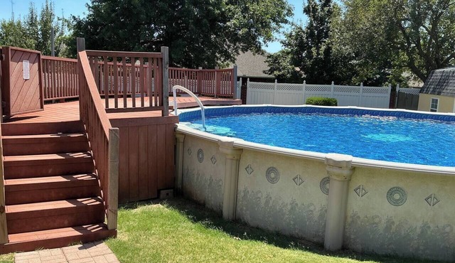 Del City 6 Bed 2.5 Bath-Sleeps 14!, The Gathering-Spacious 6 Bedroom