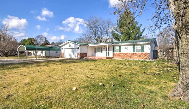 Dog-friendly Illinois Home w/ Private Yard!