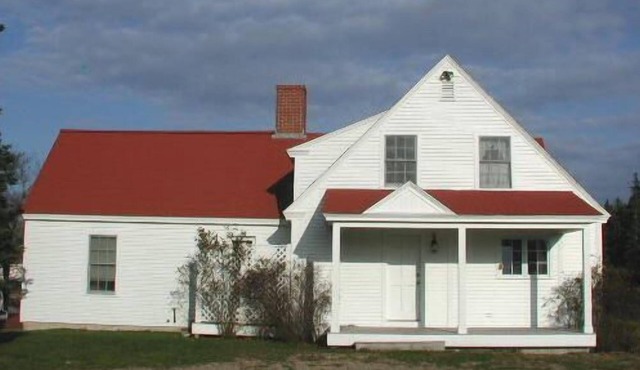 Dorsey Cottage - On a quiet cove