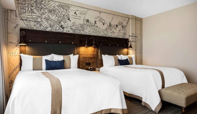 Double Queen Beds Unit, Perfect for Traveling Family or Groups | Free Parking