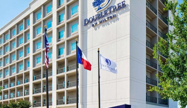 DoubleTree by Hilton Hotel Dallas - Love Field
