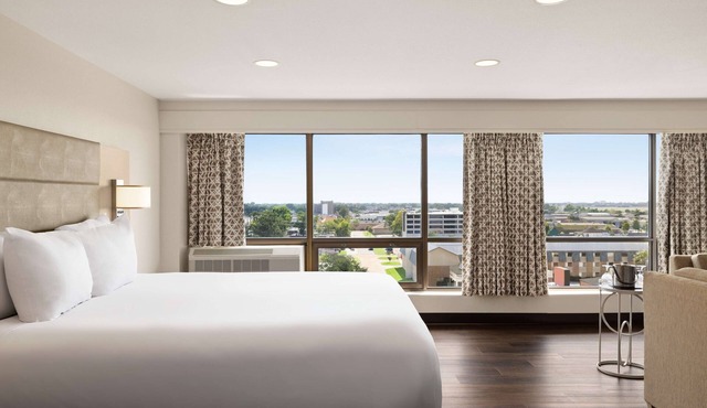 DoubleTree by Hilton Hotel New Orleans Airport