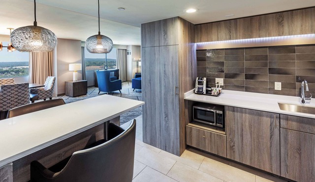 DoubleTree by Hilton Tulsa Downtown