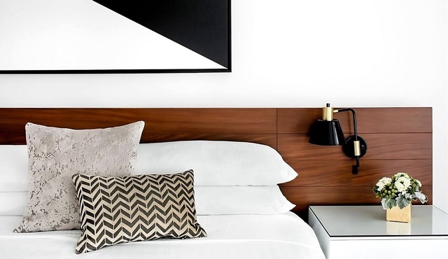 Downtown D.C. King Room – Near National Mall & Georgetown