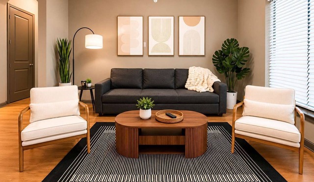 Downtown Tulsa Apartment Near Arts District Pool