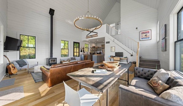 Driftless Cabin
