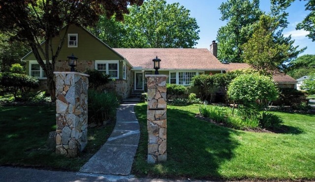 E&E Spacious Home Retreat - Near Yale and Downtown