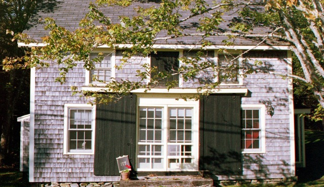 Early American Barn-Charming Salt Water Cottage In Historic Cushing, Maine