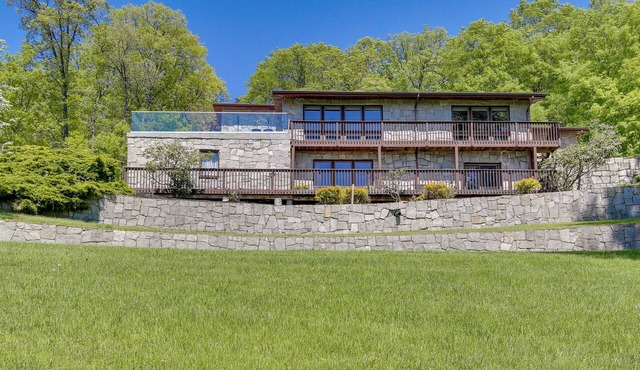 East Fishkill Escape, Close to Red Wing Park!