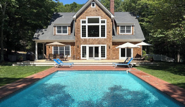 East Hampton- Beautiful 4 Bedroom Home, Large Heated Pool, Private Backyard