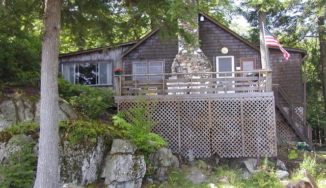 East Otis, MA, Waterfront Summer Cottage, Big Pond,