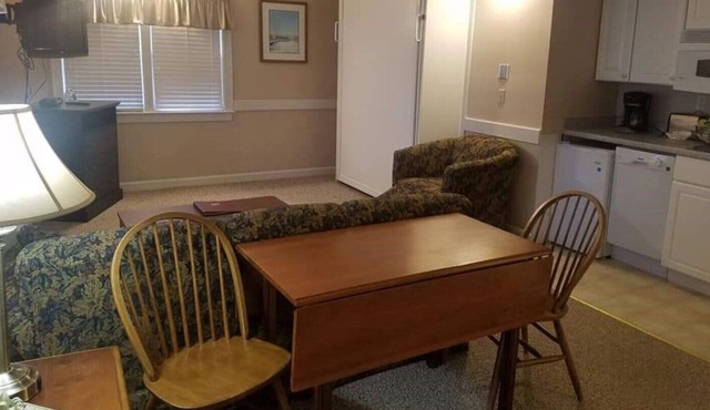 Eastern Slope Inn Resort Timeshare Rental July 9th to 16th only. Price reduced!