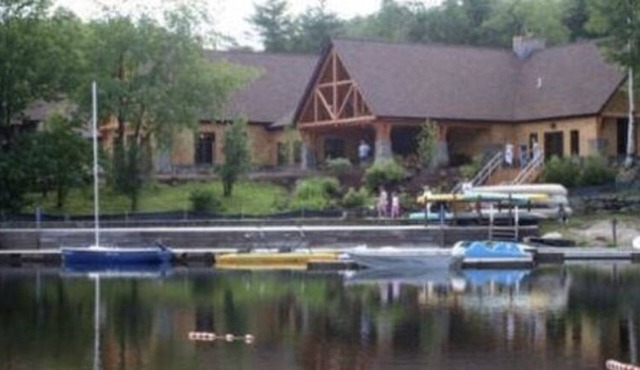 Eastman Home Sleeps 18 on Golf Course, Beach Access in Ski Country