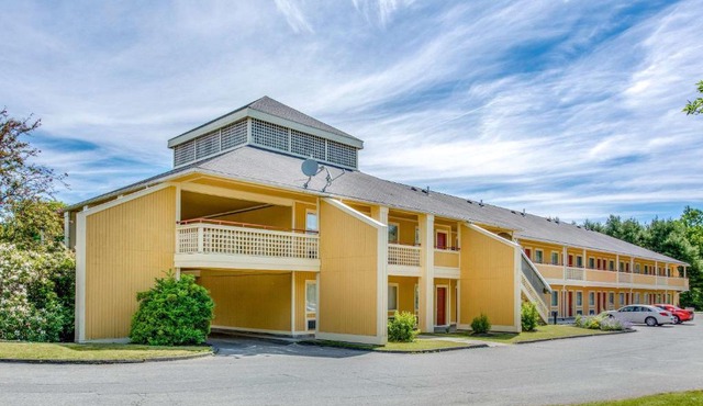 Econo Lodge Freeport - Brunswick Area