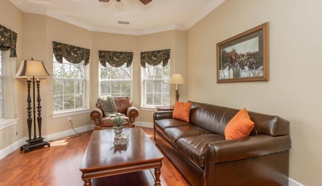 Elegant 2BR Condo at Great Rock: Relax & Enjoy