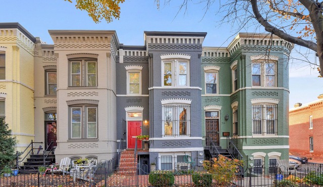 Elegant Capitol Hill Townhouse