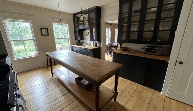 Elegant Farmhouse